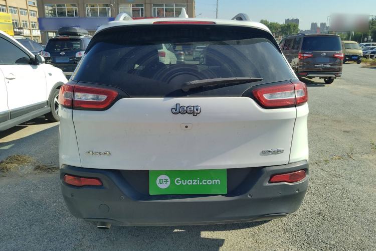 Used Jeep Cherokee 2014 2.4L Luxury Edition Rear