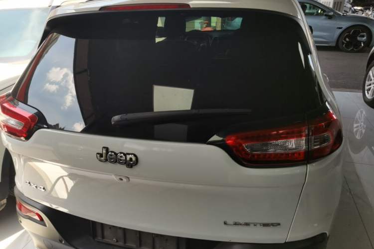 Used Jeep Cherokee 2014 2.4L Elite Edition Rear