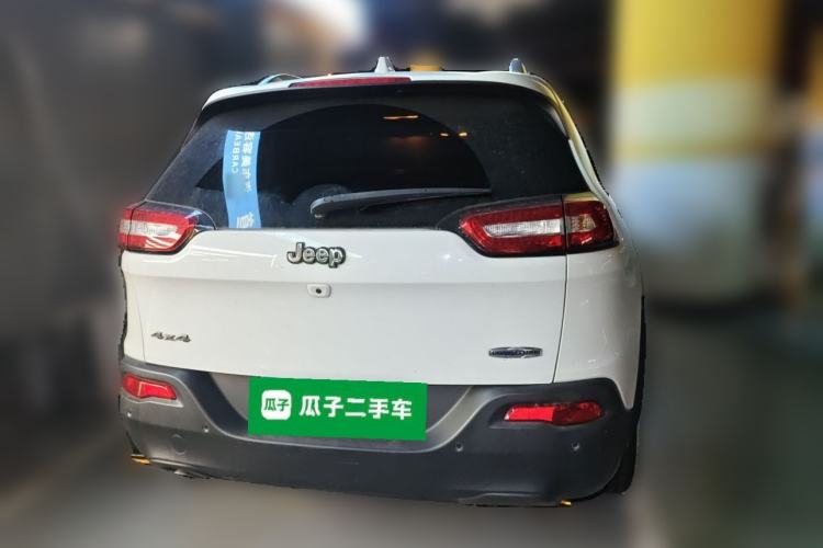 Used Jeep Cherokee 2014 2.4L Luxury Edition Rear