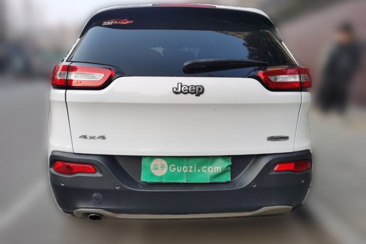 Used Jeep Cherokee 2014 2.4L Luxury Edition Rear