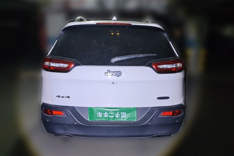 Used Jeep Cherokee 2014 2.4L Luxury Edition Rear