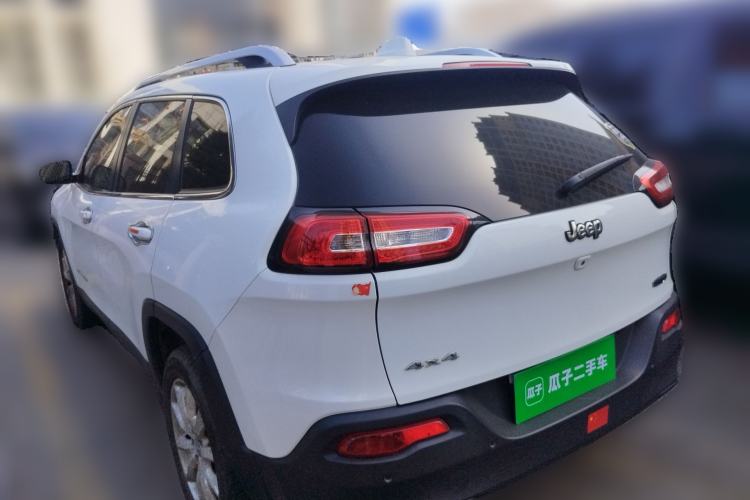Used Jeep Cherokee 2014 2.4L Luxury Edition Rear Left 45 Deg