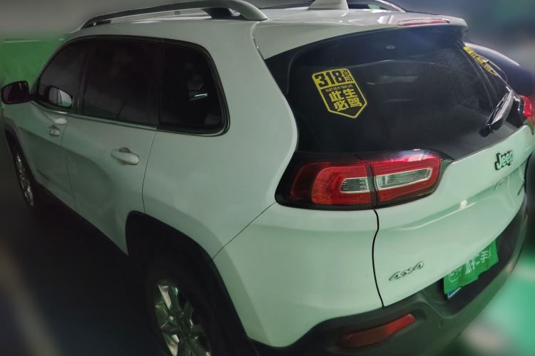 Used Jeep Cherokee 2014 2.4L Elite Edition Rear Left 45 Deg