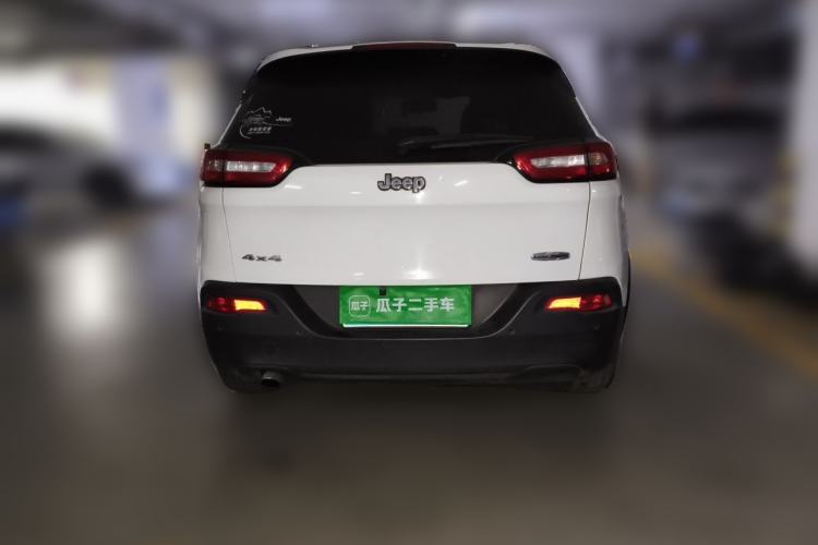 Used Jeep Cherokee 2014 2.4L Urban Edition Rear