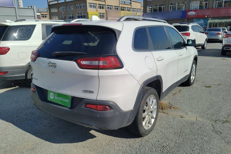 Used Jeep Cherokee 2014 2.4L Luxury Edition Rear Right 45 Deg