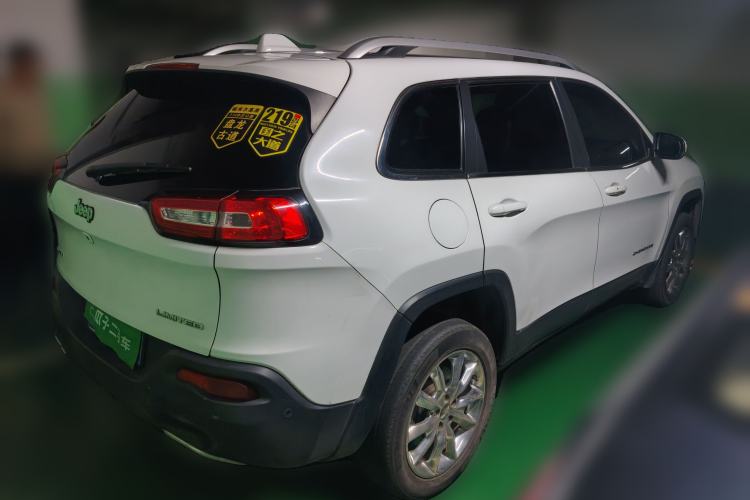 Used Jeep Cherokee 2014 2.4L Elite Edition Rear Right 45 Deg