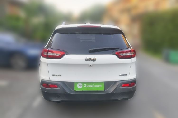 Used Jeep Cherokee 2014 2.4L Luxury Edition Rear