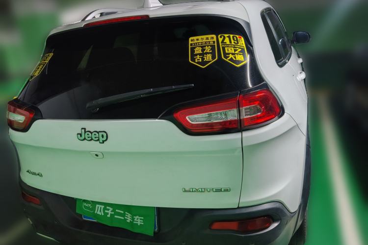 Used Jeep Cherokee 2014 2.4L Elite Edition Rear
