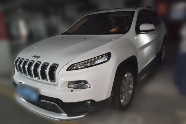 Used Jeep Cherokee 2014 2.4L Luxury Edition