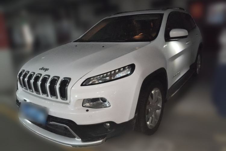 Jeep Cherokee 2014 2.4L Luxury Edition с пробегом Guazi used car, China used car export, Used car for sale, Used cars, Cheapest cars for sale
