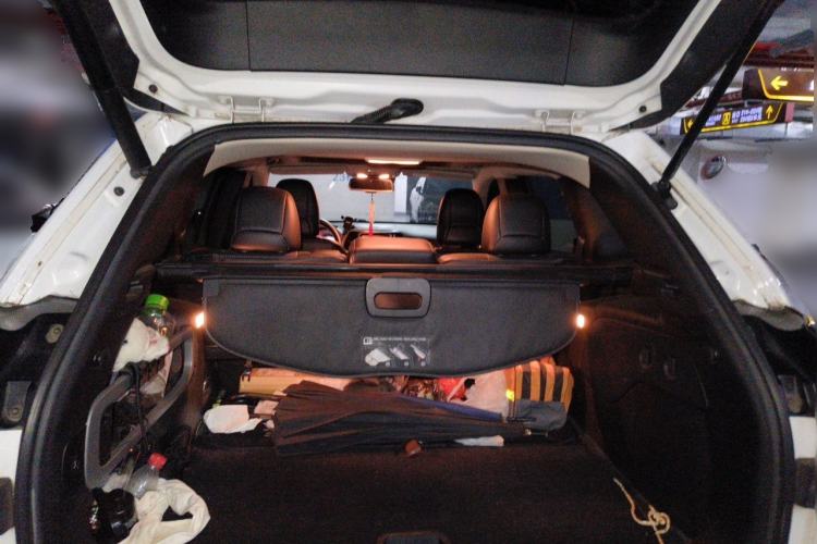 Used Jeep Cherokee 2014 2.4L Luxury Edition Trunk