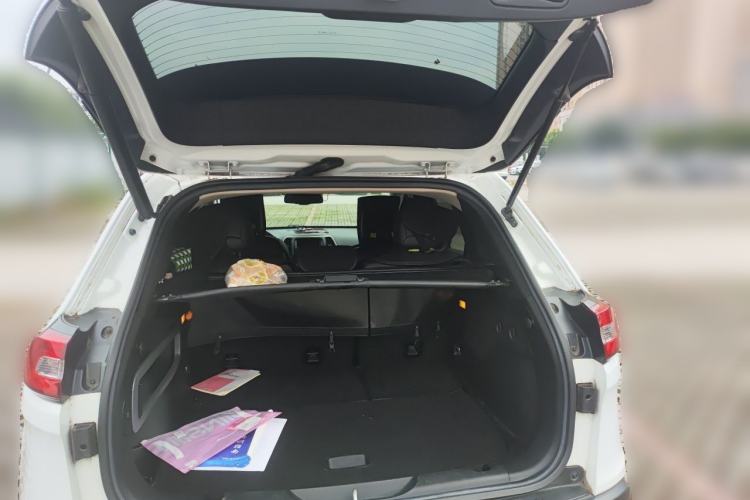 Used Jeep Cherokee 2014 2.4L Luxury Edition Trunk