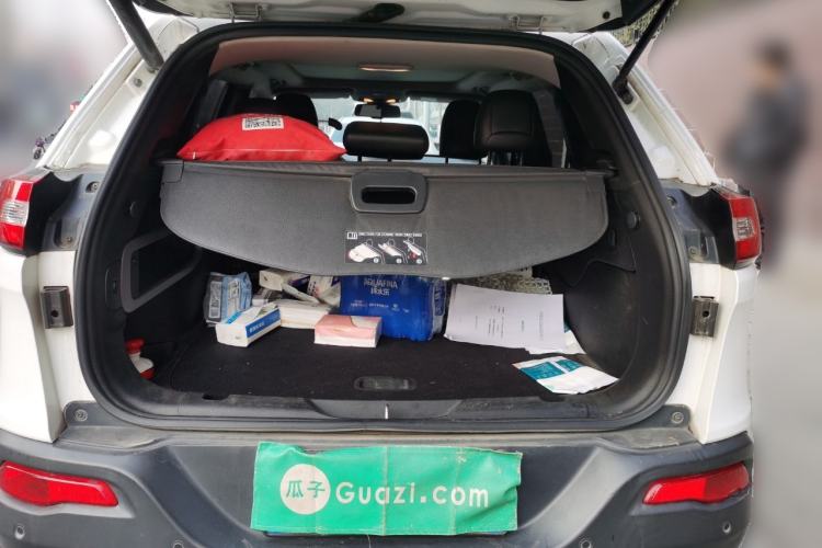 Used Jeep Cherokee 2014 2.4L Luxury Edition Trunk