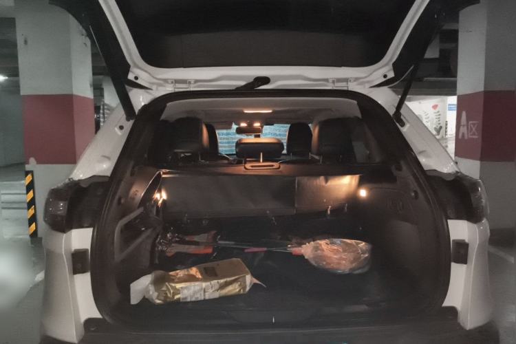 Used Jeep Cherokee 2014 2.4L Luxury Edition Trunk
