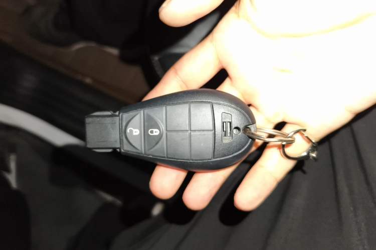 Used Jeep Cherokee 2014 2.4L Urban Edition Vehicle Key