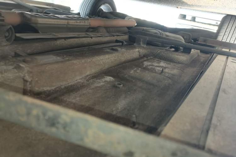 Used Jeep Cherokee 2014 2.4L Urban Edition Chassis Front Right