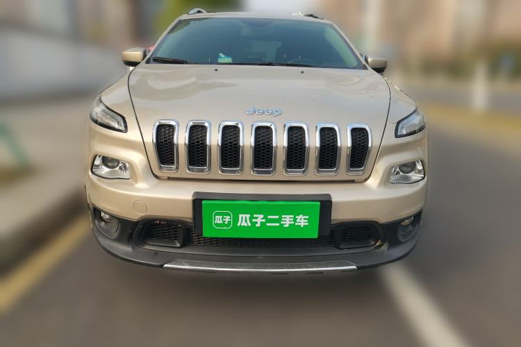 Used Jeep Cherokee 2014 2.4L Urban Edition Front