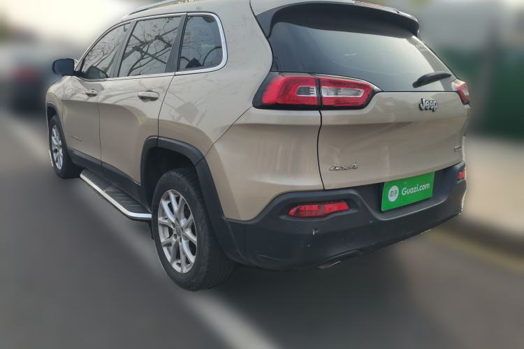 Used Jeep Cherokee 2014 2.4L Urban Edition Rear Left 45 Deg