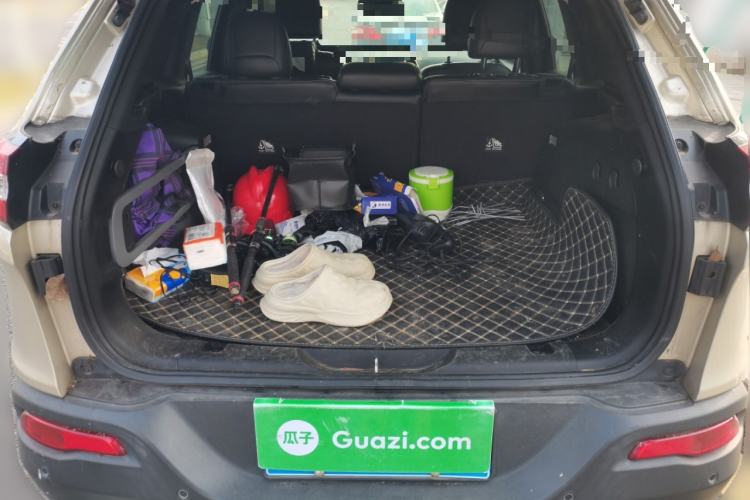 Used Jeep Cherokee 2014 2.4L Urban Edition Trunk