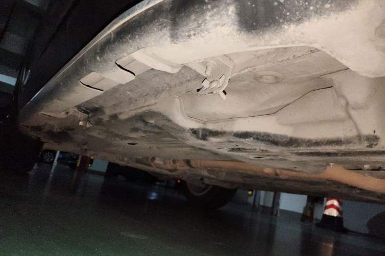 Used Jeep Cherokee 2015 2.4L Elite Edition Chassis Rear Left