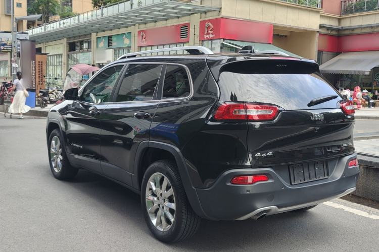 Used Jeep Cherokee 2015 2.4L Elite Edition Exterior 1