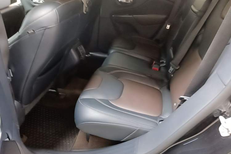 Used Jeep Cherokee 2015 2.4L Elite Edition Left Rear Seat