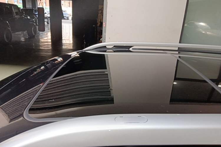Used Jeep Cherokee 2015 2.4L Elite Edition Roof