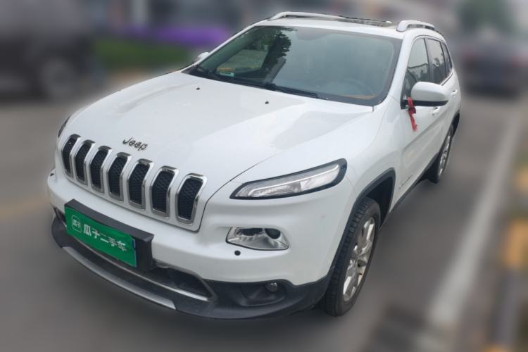 Used Jeep Cherokee 2015 2.4L Elite Edition Guazi used car, China used car export, Used car for sale, Used  cars, Cheapest cars for sale