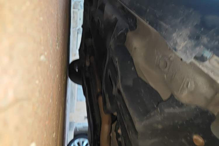 Used Jeep Cherokee 2015 2.4L Elite Edition Chassis Rear Left
