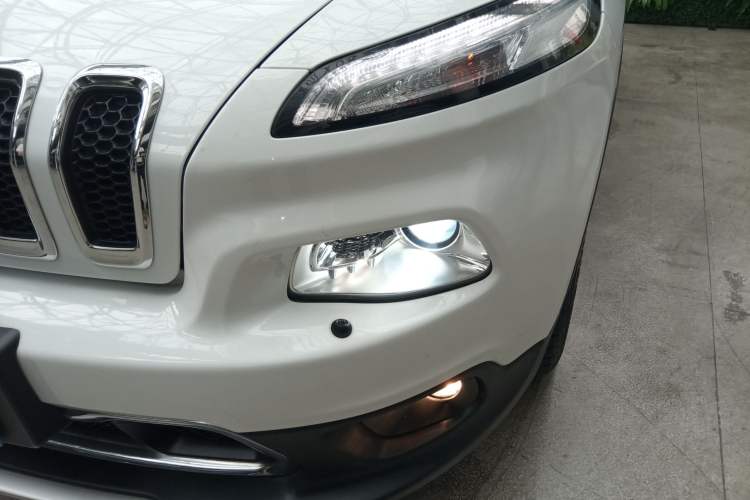 Used Jeep Cherokee 2015 2.4L Elite Edition Left Front Headlight