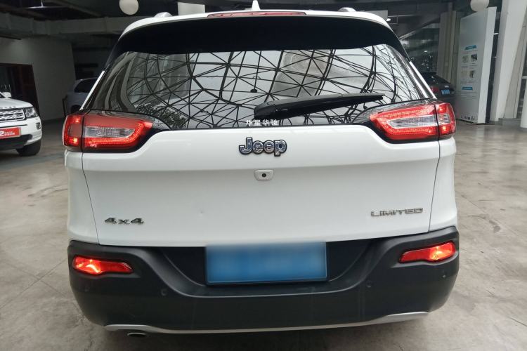 Used Jeep Cherokee 2015 2.4L Elite Edition Rear