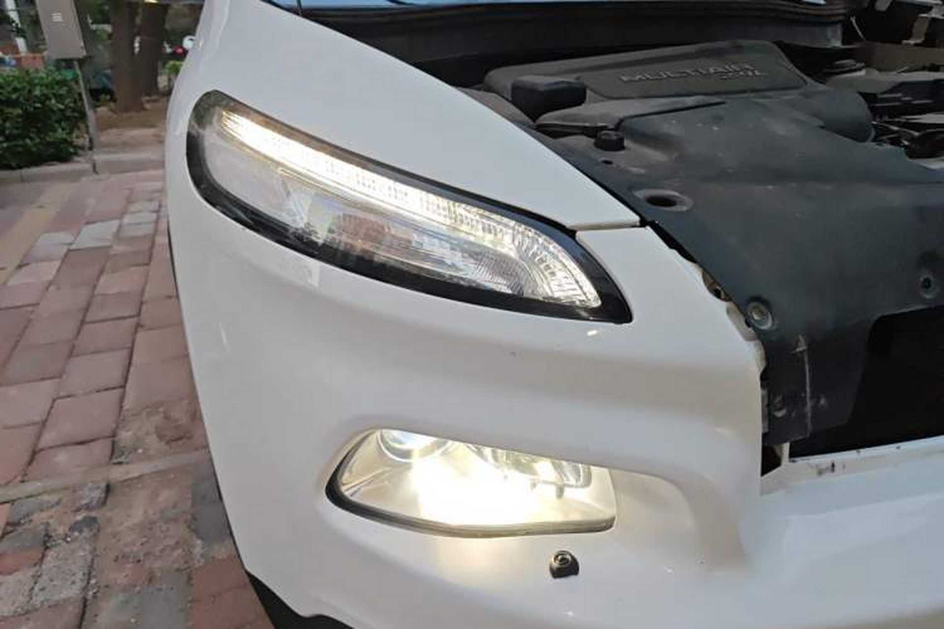 Used Jeep Cherokee 2015 2.4L Elite Edition Right Front Headlight