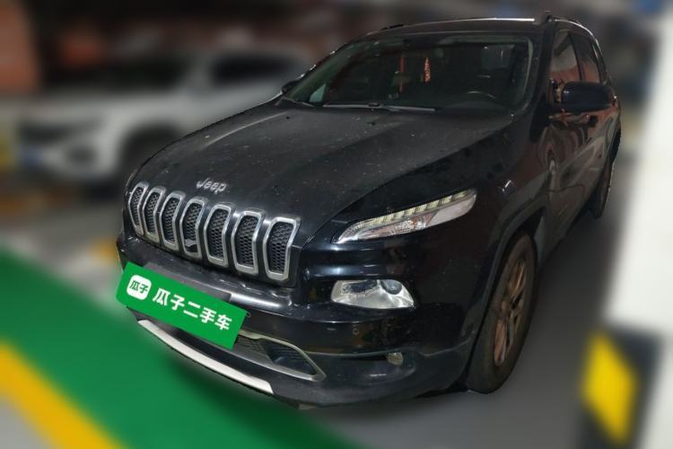 Used Jeep Cherokee 2016 2.4L Professional Edition Guazi used car, China used car export, Used car for sale, Used cars, Cheapest cars for sale