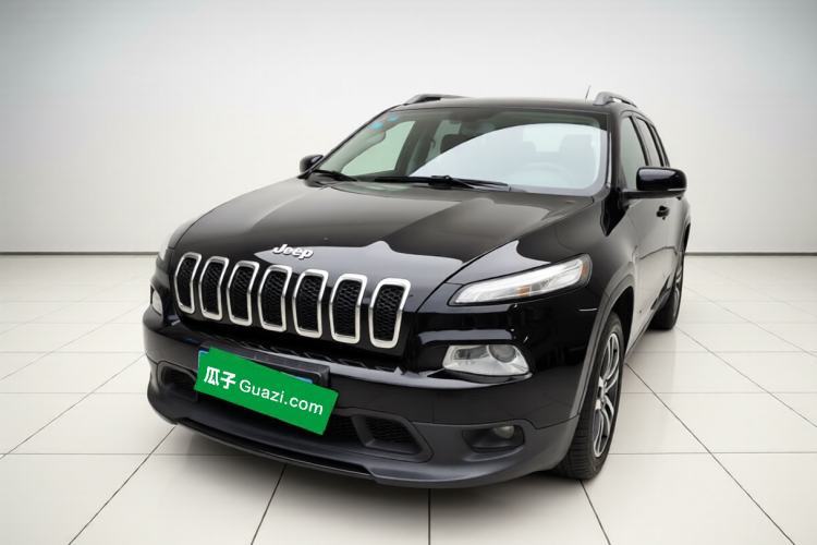 Used Jeep Cherokee 2016 2.0L Superior Edition Guazi used car, China used car export, Used car for sale, Used  cars, Cheapest cars for sale