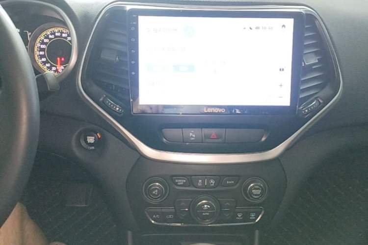 Used Jeep Cherokee 2016 2.4L Leading Edition Audio And AC Panel