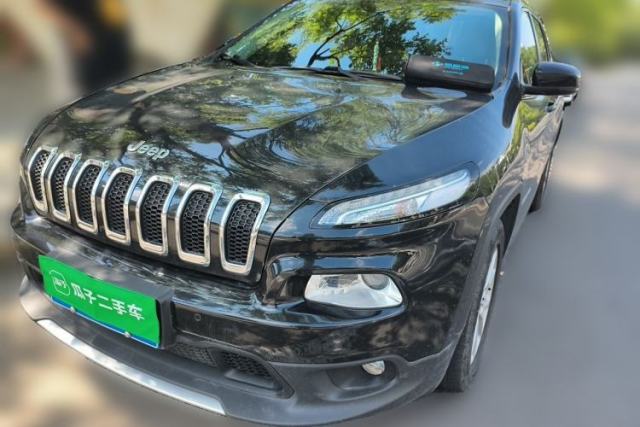 Used Jeep Cherokee 2016 2.0L Superior Edition