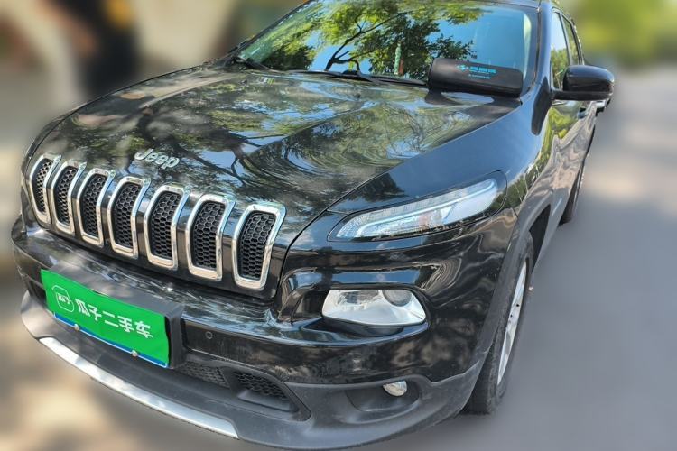 Used Jeep Cherokee 2016 2.0L Superior Edition Guazi used car, China used car export, Used car for sale, Used  cars, Cheapest cars for sale