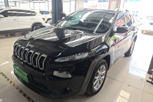 Used Jeep Cherokee 2016 2.0L Superior Edition