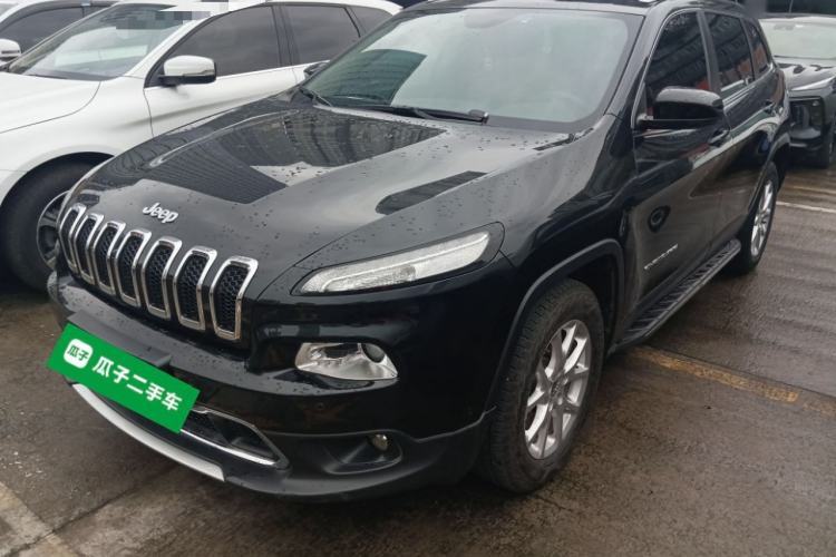 Used Jeep Cherokee 2016 2.4L Professional Edition Guazi used car, China used car export, Used car for sale, Used  cars, Cheapest cars for sale