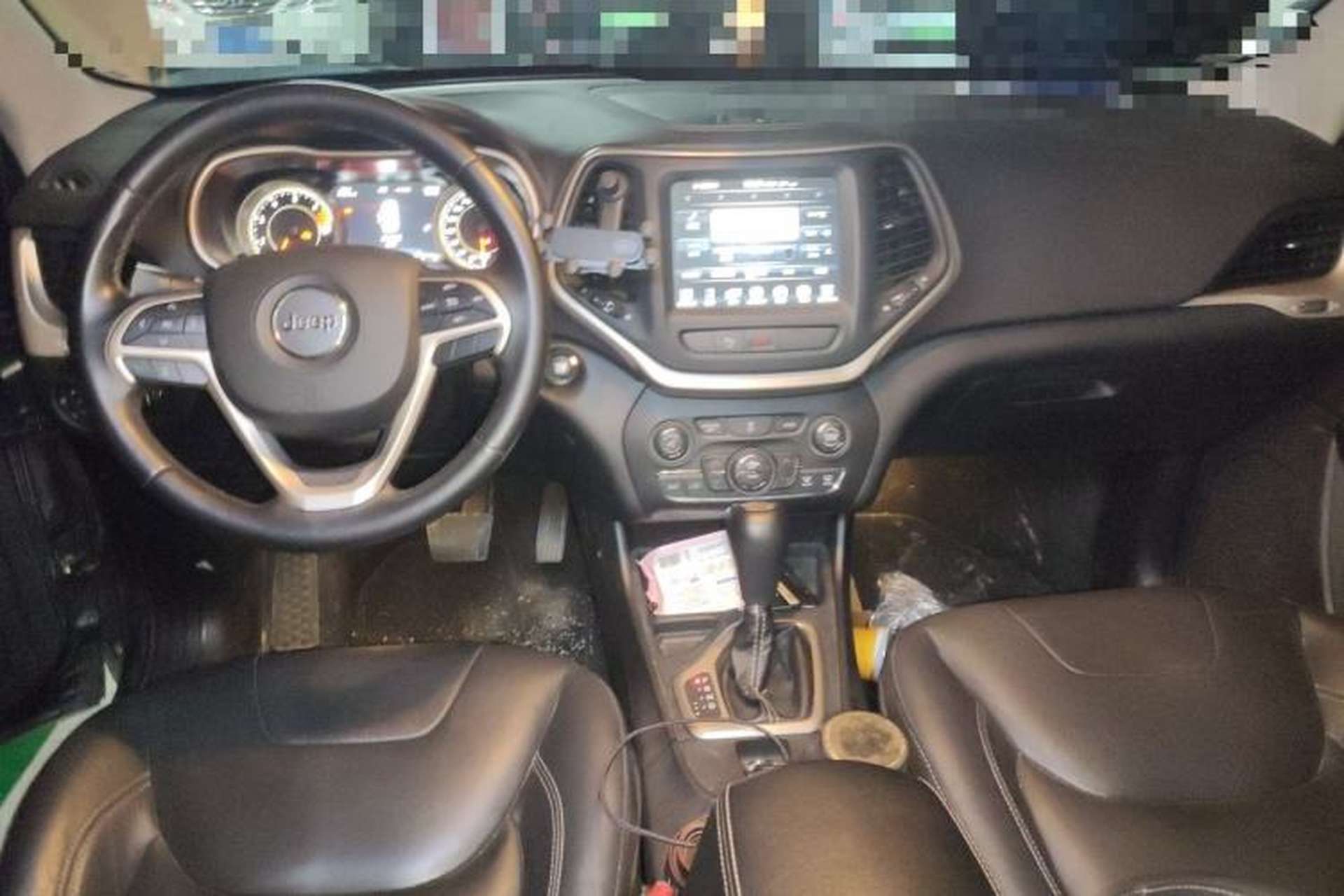 Used Jeep Cherokee 2016 2.0L Superior Edition Center Console