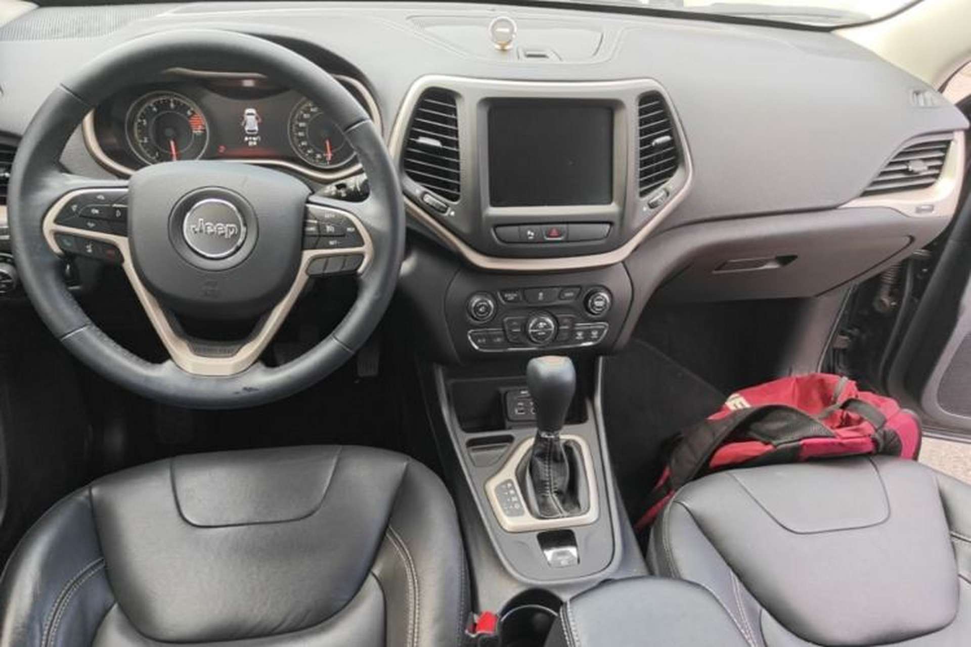 Used Jeep Cherokee 2016 2.0L Superior Edition Center Console