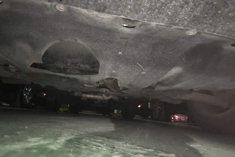 Used Jeep Cherokee 2016 2.4L Professional Smart Version Chassis Front
