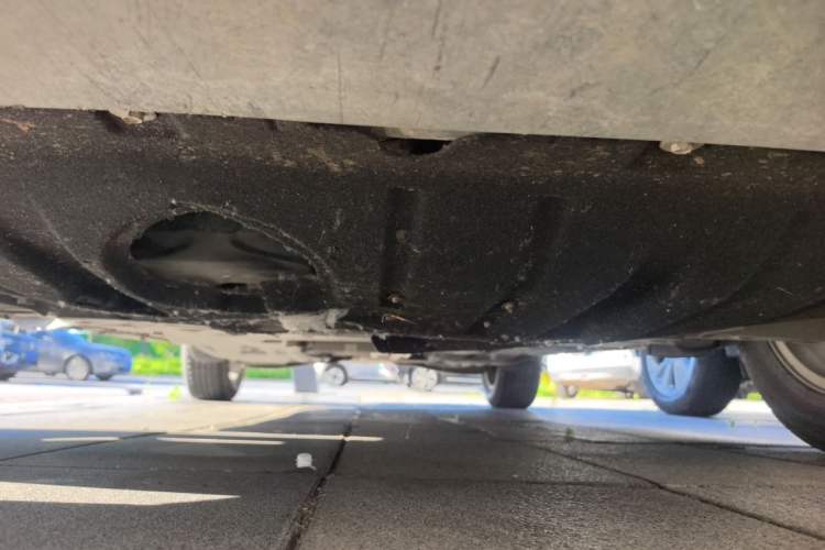 Used Jeep Cherokee 2016 2.0L Superior Edition Chassis Front