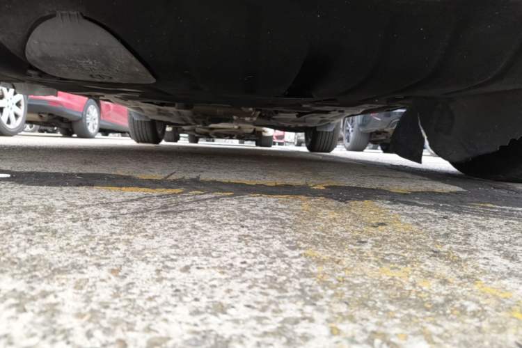 Used Jeep Cherokee 2016 2.0L Superior Edition Chassis Front
