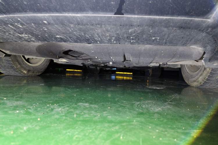 Used Jeep Cherokee 2016 2.4L Leading Edition Chassis Front