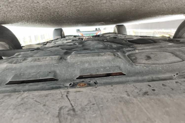Used Jeep Cherokee 2016 2.4L Leading Smart Version Chassis Front