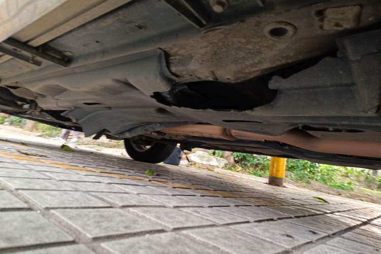Used Jeep Cherokee 2016 2.4L Superior Edition Chassis Front Left