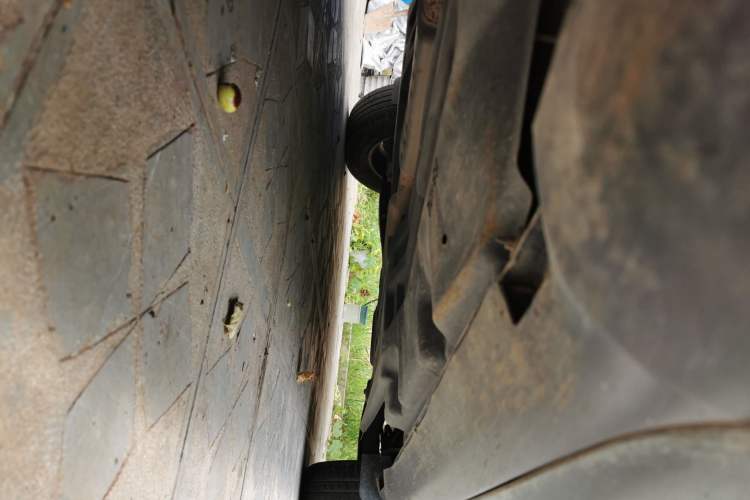 Used Jeep Cherokee 2016 2.4L Professional Edition Chassis Front Left