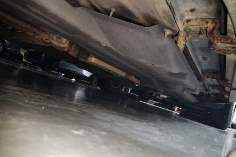 Used Jeep Cherokee 2016 2.4L Leading Edition Chassis Front Left