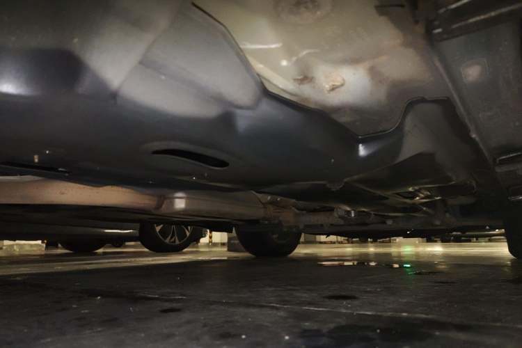 Used Jeep Cherokee 2016 2.4L Leading Edition Chassis Front Left